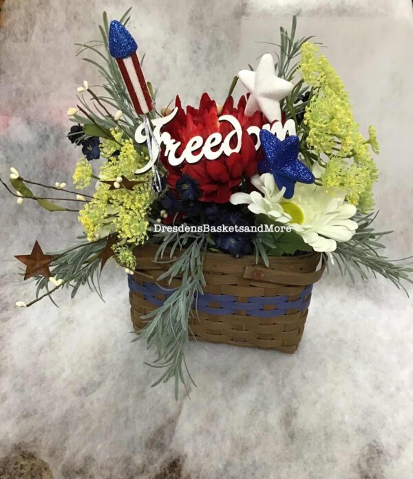 Floral Insert For The 2025 America's Basket Festival Basket #106
