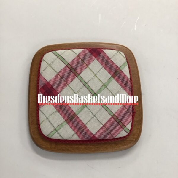 Teaspoon Plaid Tidings Fashion Lid