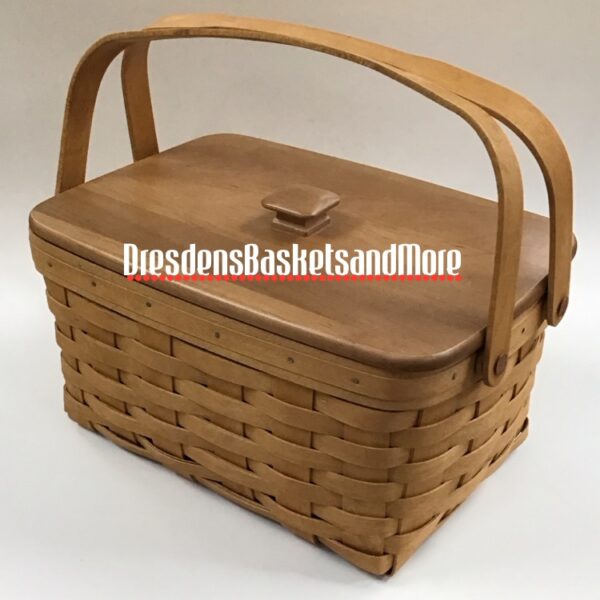 Longaberger 2006 Lunch Box Basket w/ Protector & Woodcrafts Lid
