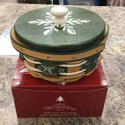 Dresden S Baskets And More 2010 Tree Trimming Longaberger Little Falling Snow Basket Combo W Lid And Tie On Green