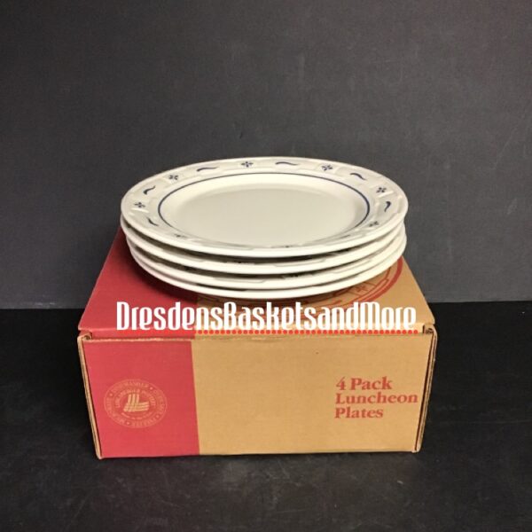 Longaberger Classic Blue Luncheon Plates Set of 4 NIB Dresden's