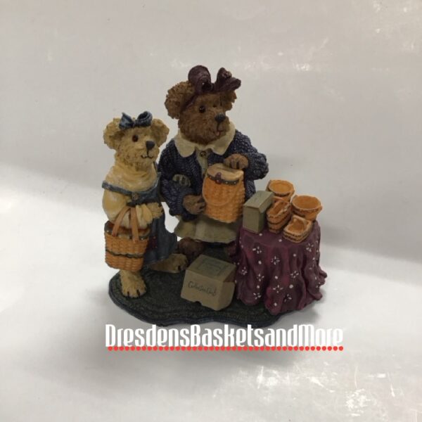 Longaberger Boyd’s Collectors Club Figurine