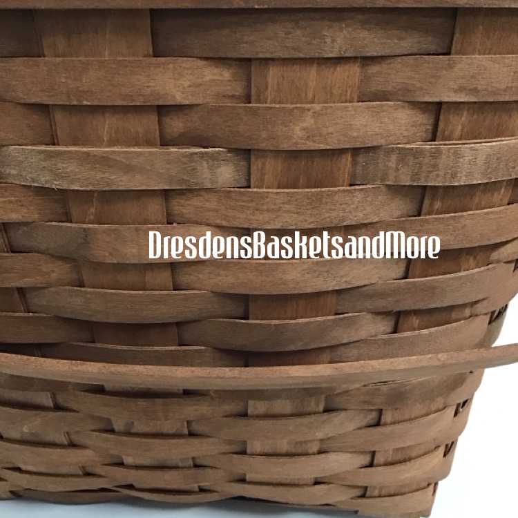 Longaberger 2007 Rich Brown Large Picnic Basket w/ Protector & Riser*See Photos*