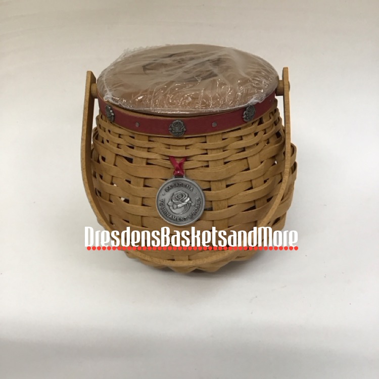 Longaberger 2004 Sweetheart Basket w/ Protector, Tie On & Lid
