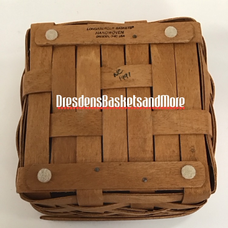 Longaberger 1991 Medium Berry Basket w/ Protector