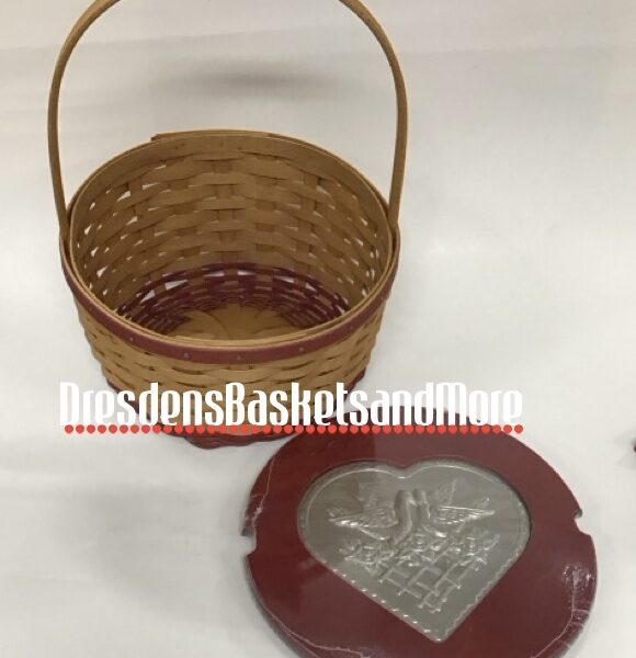 Longaberger 2006 Be My Valentine Basket w/ Woodcrafts Lid