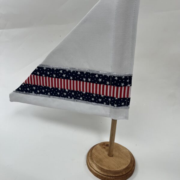 Sail With Stand White & Striped