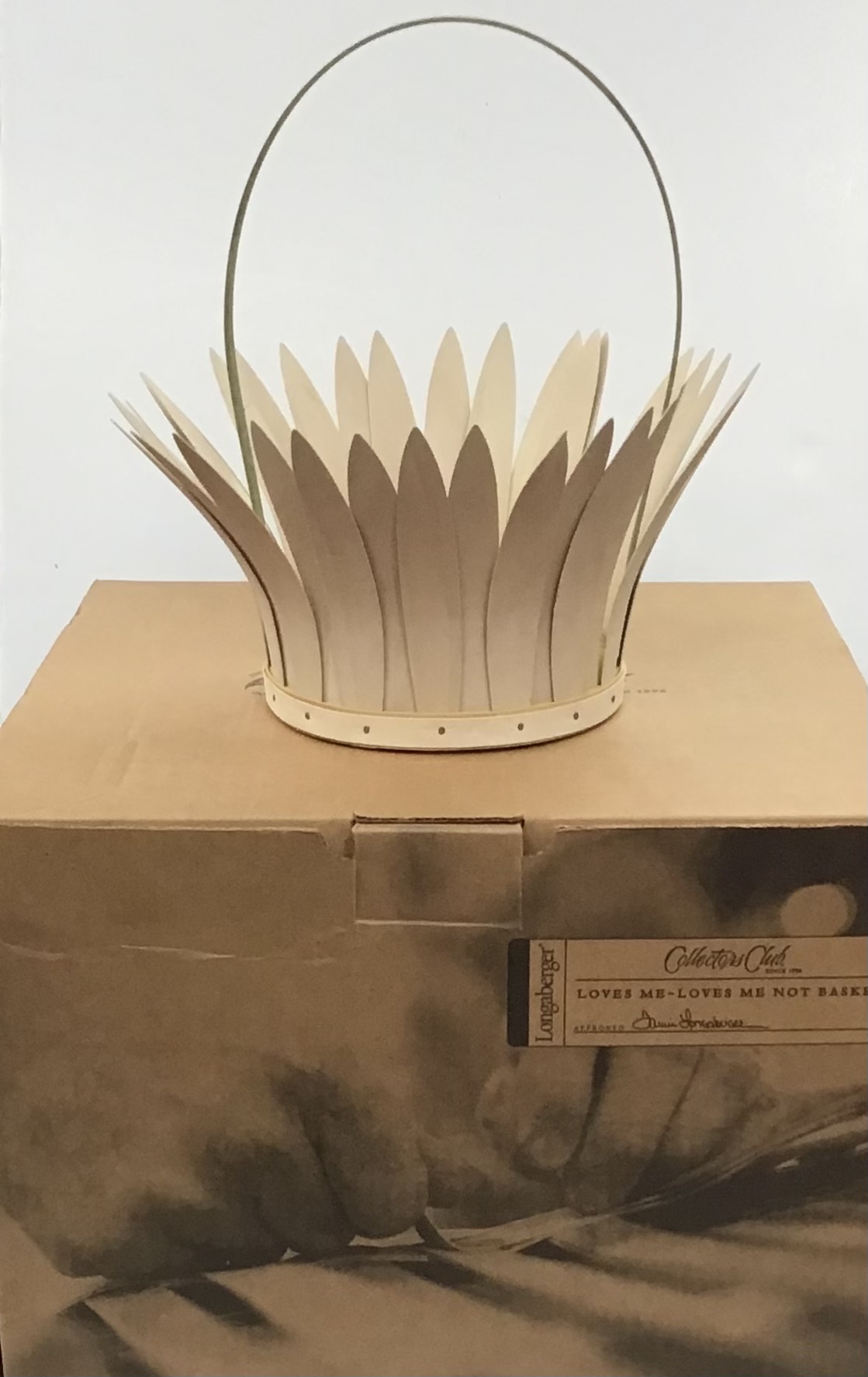 Longaberger 2007 Loves Me - Loves Me Not Basket NIB