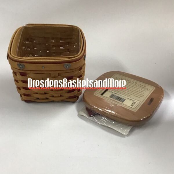 Longaberger 2002 Sweetest Gift Small Basket w/ Protector & Woodcrafts Lid